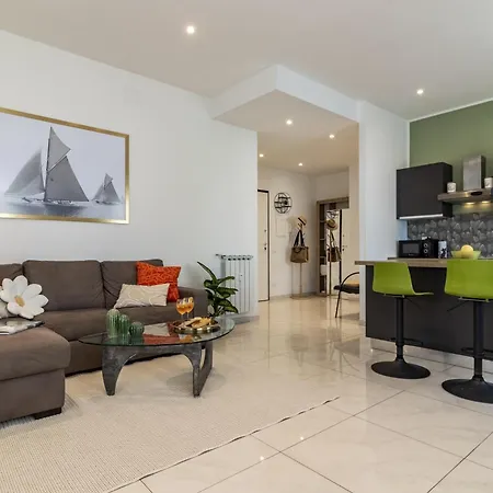 Apartman La Vela Latina - Mytouristhome *